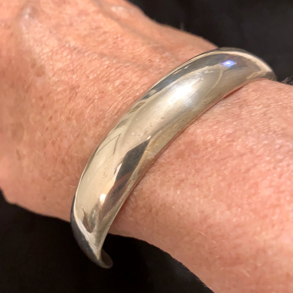 Elegant Silver Bracelet